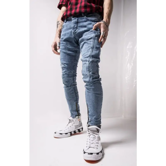 Stylish Frayed Slim Fit Jeans - Trendy Elegance!