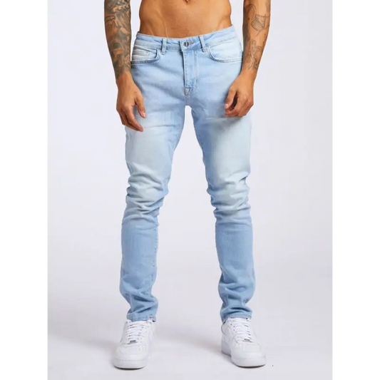 Sleek And Stretchy Solid Slim Fit Jeans For Men