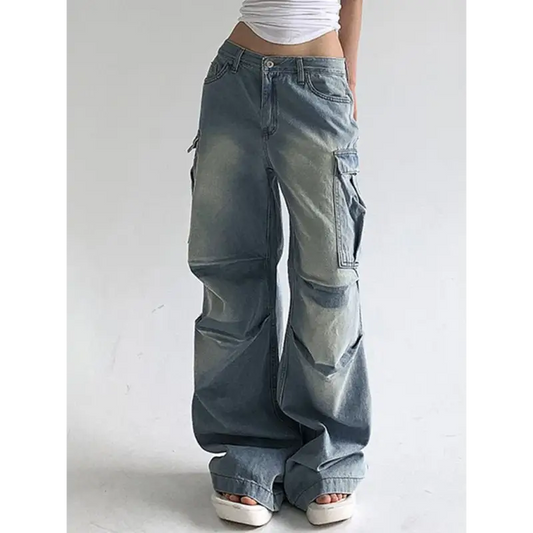 City Rocker Distressed Denim: Street Style Must-have! - Jeans