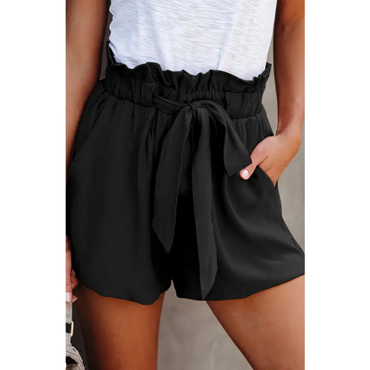 Ruffled Paper Bag Shorts: Fashion Must-have! - Shorts